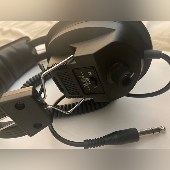 Stereo/Gaming Wired Headset - Picture 5 of 7